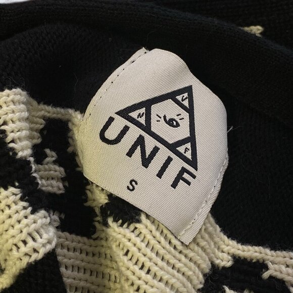 UNIF Jesus Saves I Spend Cardigan - Picture 5 of 12